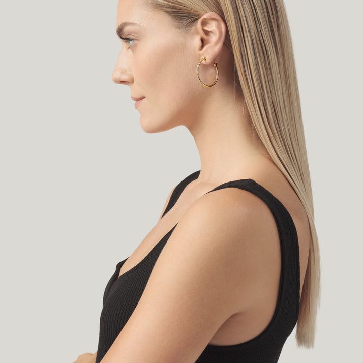 Pendientes Giovanni Raspini Axis en plata bañada en oro 12495