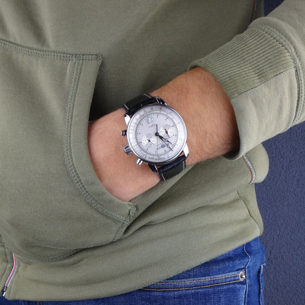 Zeppelin Clock 100 Years Zeppelin Chronograph 42mm silver quartz steel 7690-1