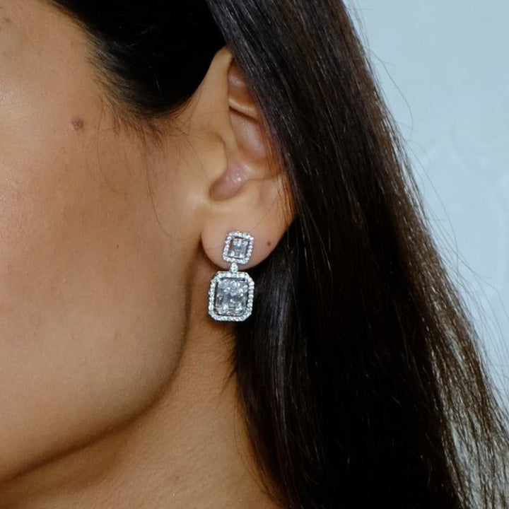 Zydo grow mosaic earrings with round cut diamonds and emerald illusion-set in white gold 59419