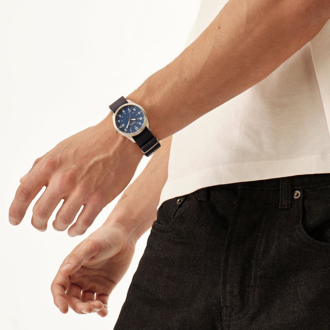 Breil Recon saat 39 mm siyah kuvars çelik EW0841