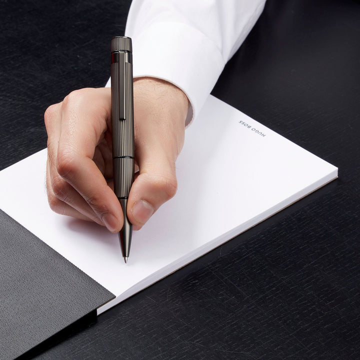 Hugo Boss Penna a sfera Core Gun HSF4854D