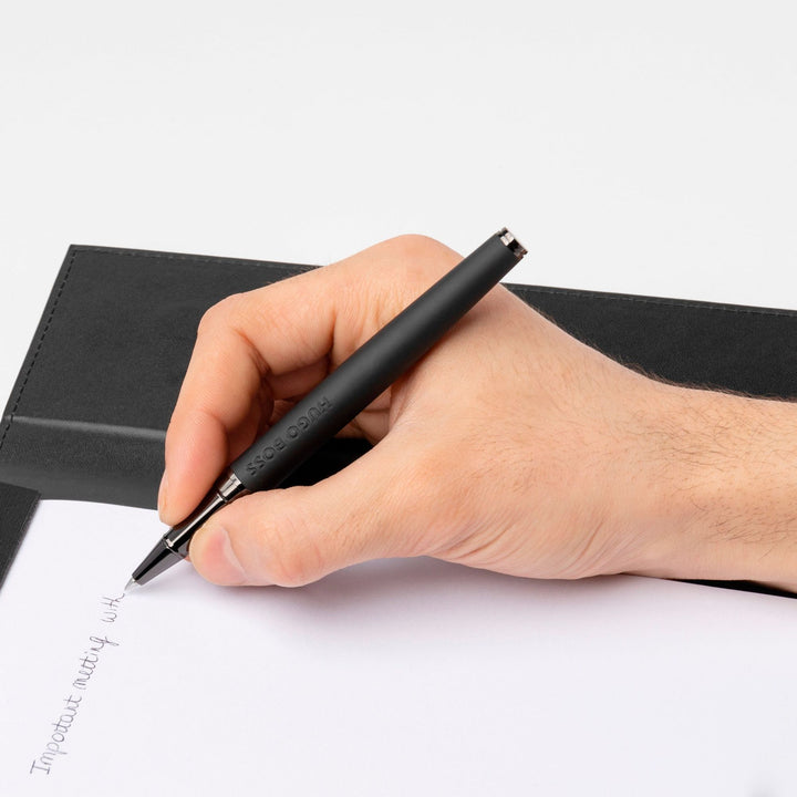 Hugo Boss Tükenmez Kalem Döngüsü Siyah İkonik HSG3525A