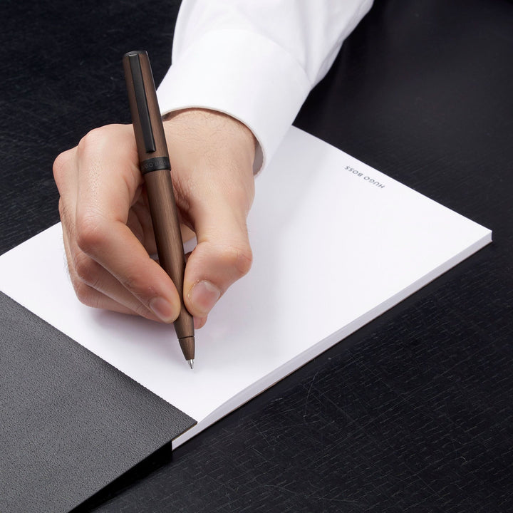 Hugo Boss Tükenmez Kalem Dişlisi Fırçalı Haki HSK4414T