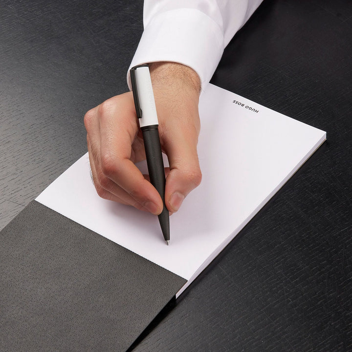 Caneta esferográfica Hugo Boss Arche Iconic Branco HSQ4744F