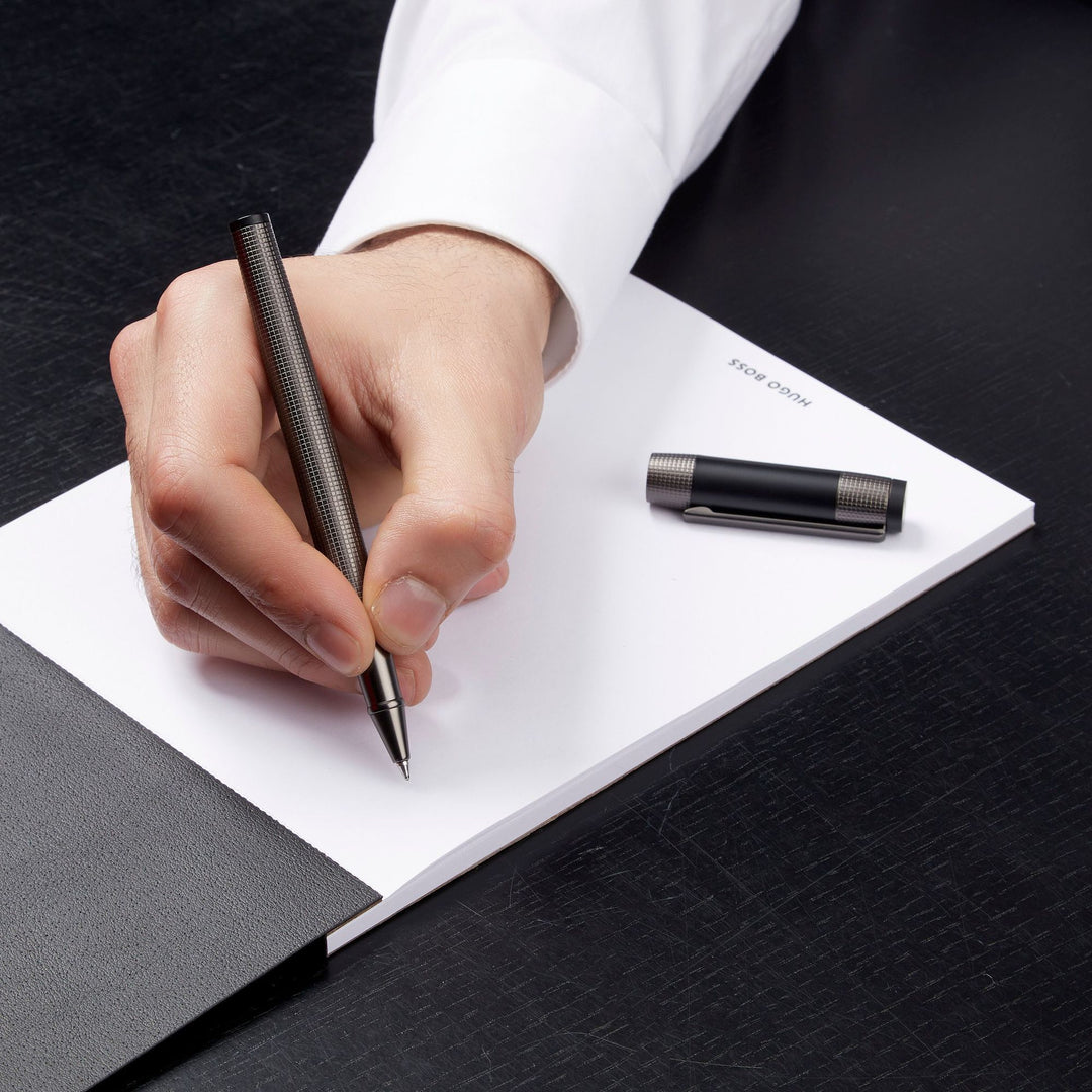 Bolígrafo Hugo Boss Rive Gun HST4965D