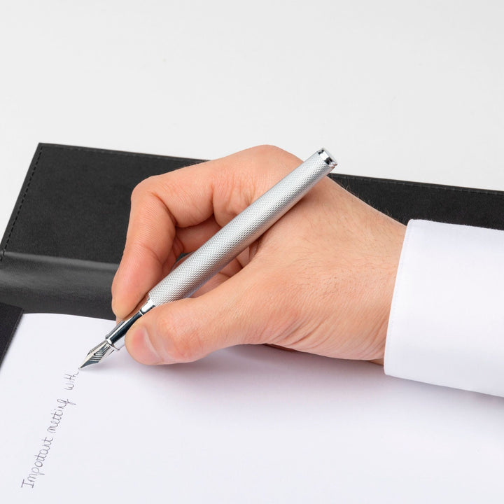 Pluma estilográfica Hugo Boss Loop Diamond Chrome HSW3672B