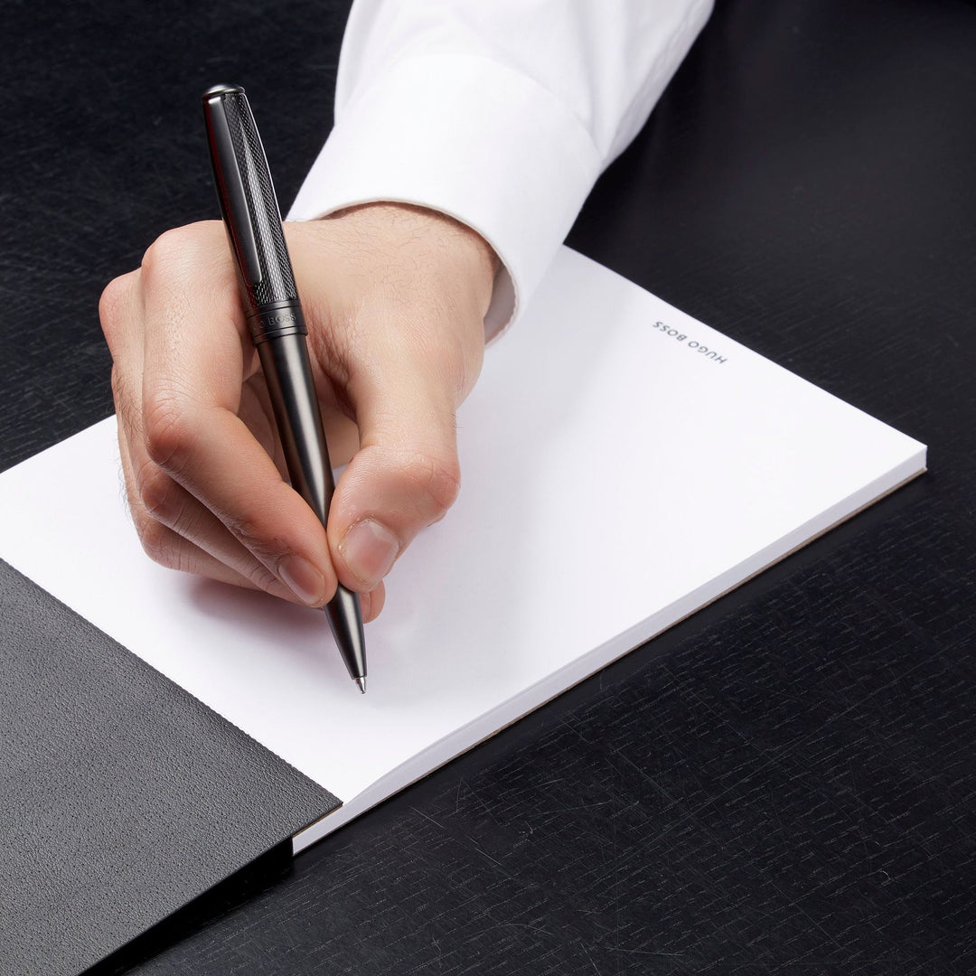 Stylo à bille Hugo Boss Essential en métal HSY4874D