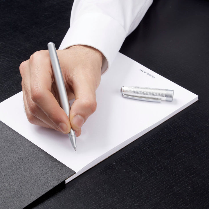 Hugo Boss Penna roller Essential Metal Argento HSY4875C