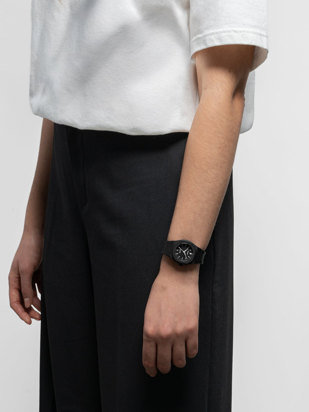 Relógio D1 Milano Dark Pulse Policarbono 32 mm D1-NCBJ07