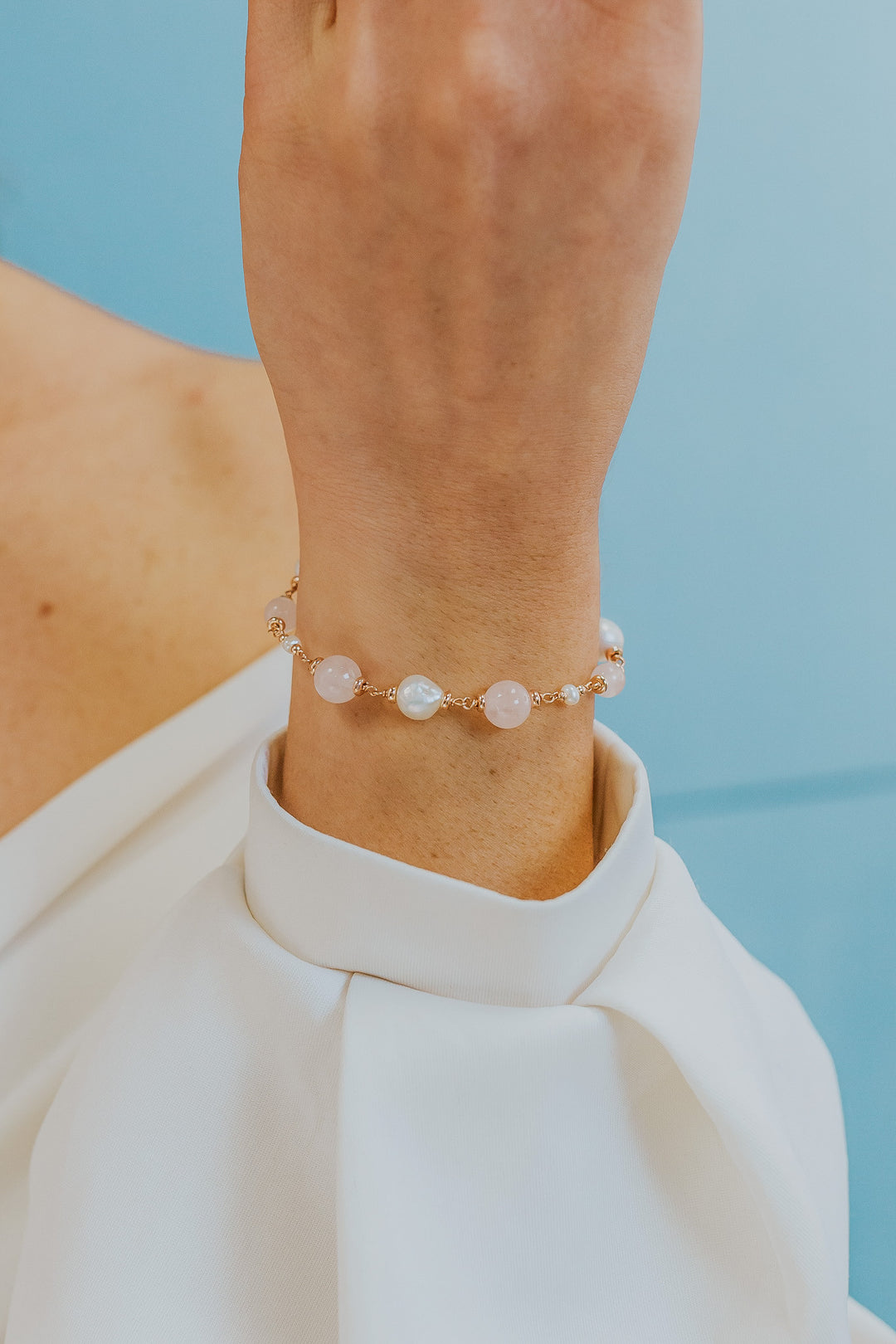 Comete 925‰ Stříbrný náramek s perlami Acquadolce a Rose Quartz BRA278