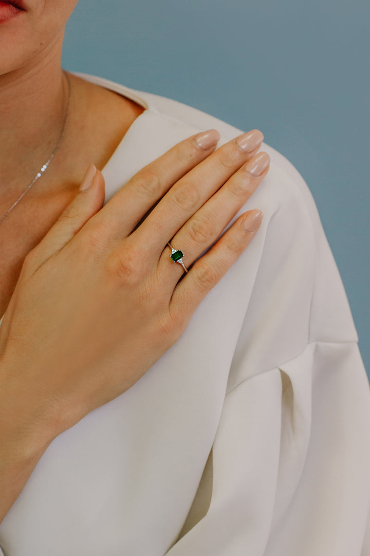 Comete Anello in Oro Diamanti e Smeraldo Ottagonale ANB2355