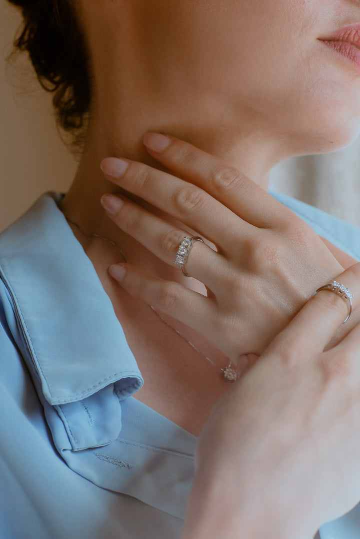 Comete Trilogy Ring i guld och diamanter ANB 2642