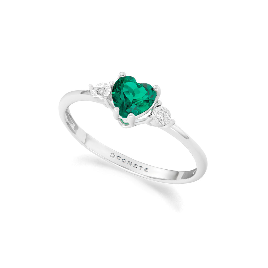 Comete Heart ring i vitguld, diamanter och omkristalliserad smaragd KANB1915