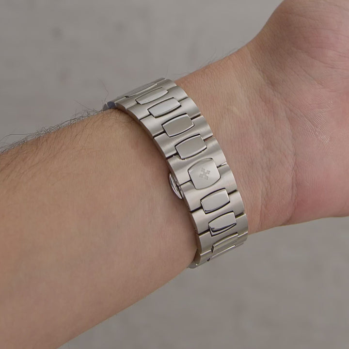 Venezianico Nereide 42mm rødt automatisk stålur 3321503C