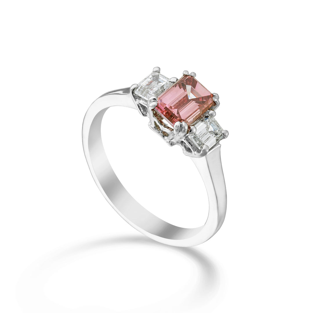 X-Diamond diamantring lgd smaragd sentral rosa XDATREM025WBP-22061110074