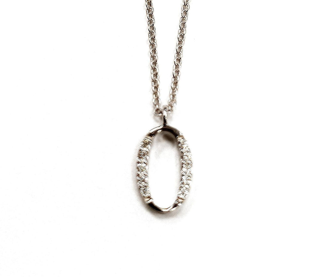 Golay cl 18k letter o grote diam. 0,07 ct witgoud GDGFOO4