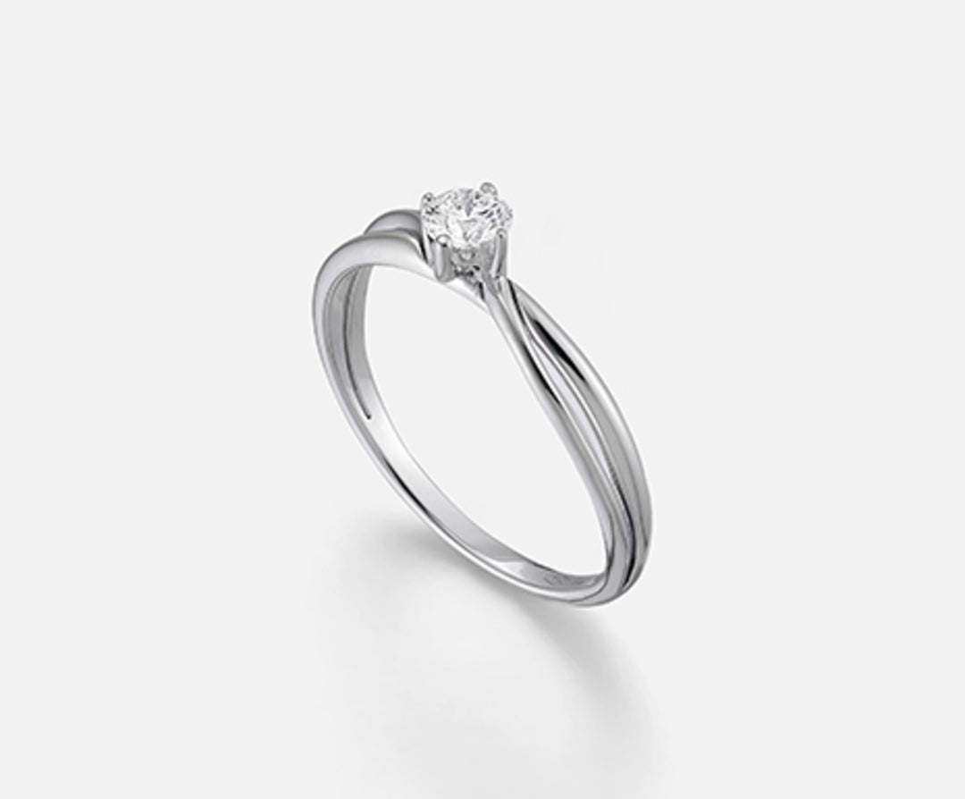 Mikiko egy 18k ct.0,24 MA5099O4BR024