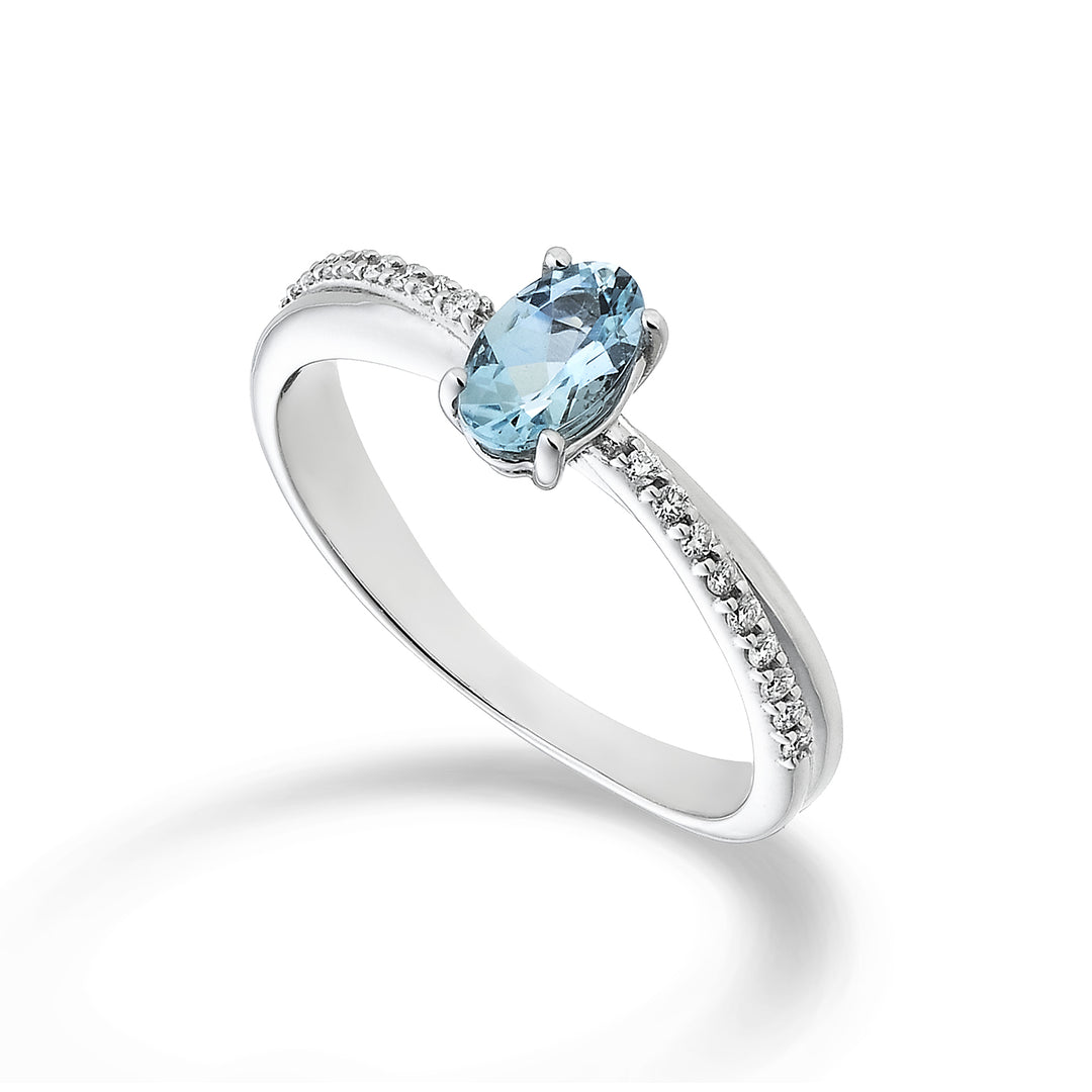 Mikiko 18k oval akuamarin 6x4 ct.0,30 çap. ct.0.07 MA5103O4AM