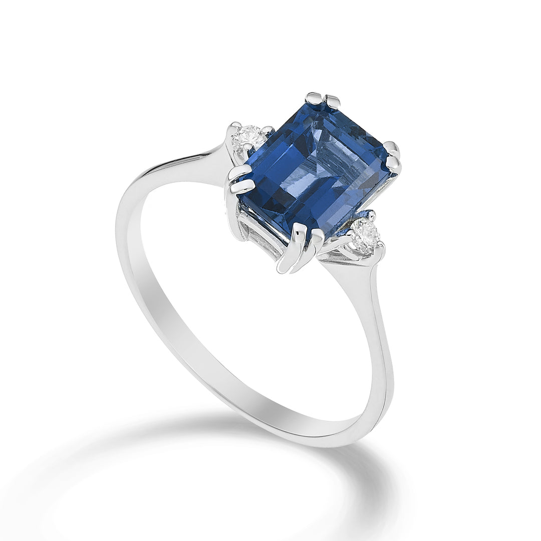 Mikiko en 18k åttekantet London blå topas 8x6 ct.2.65 diam. ct.0,06 MACL090DITPBL3O4