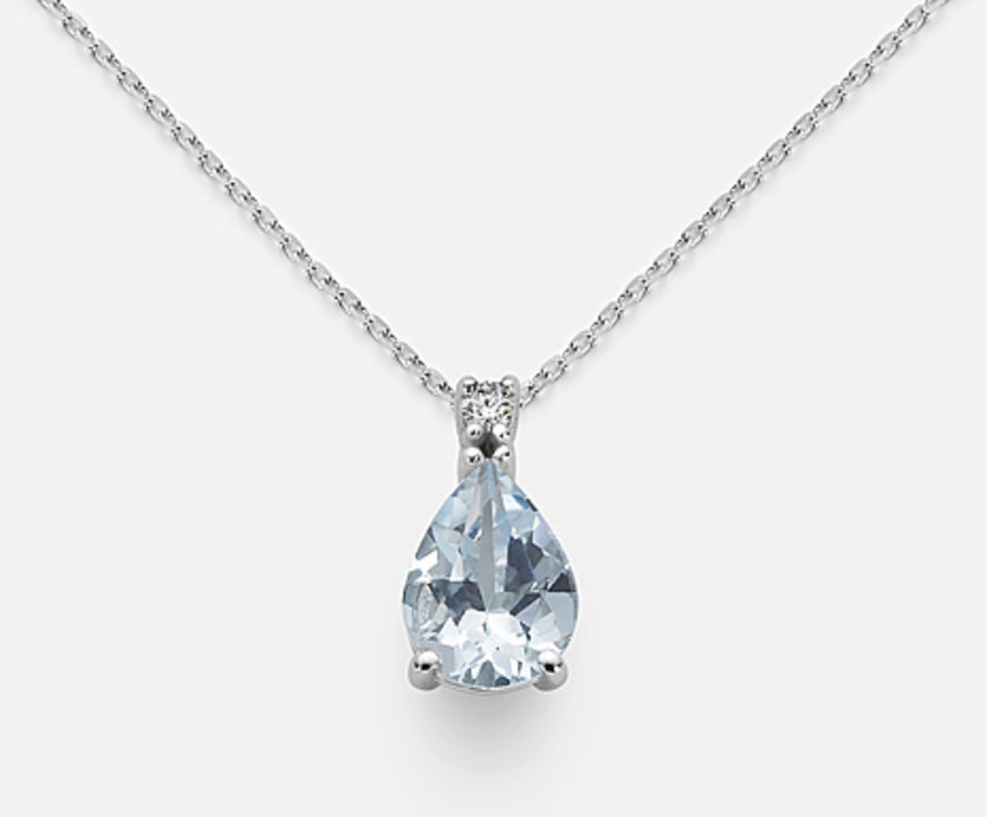 Mikiko cl 18k akvamarin drop 8x6 ct.0,62 diam. ct.0,025 MD5039O4AM