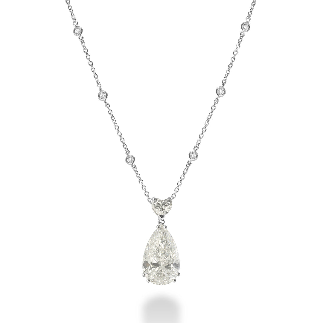 X-Diamond cl 18kt lab g.d. totalt 4,45 ct drop 4,02 ct LXDGPU041O4GOBI445