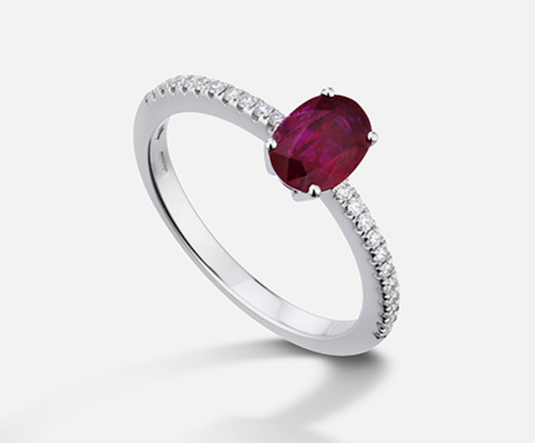 Nihama un rubin oval de 18k 7x5 ct.0.90 diam. ct.0,13 NA5104O4RBC