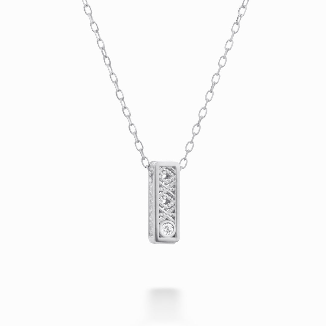 Mikiko cl 18k Buchstabe I Weißgold Durchm. ct.0,01 MDLETHIUM4
