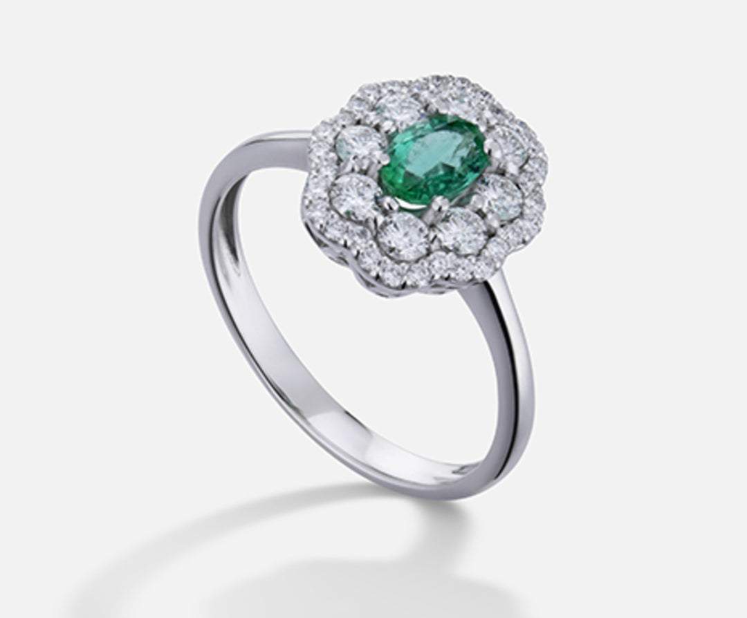 Mikiko an 18k emerald n. οβάλ 6x4 ct.0.38 dia ct.0.63 MA5114O4SMN038