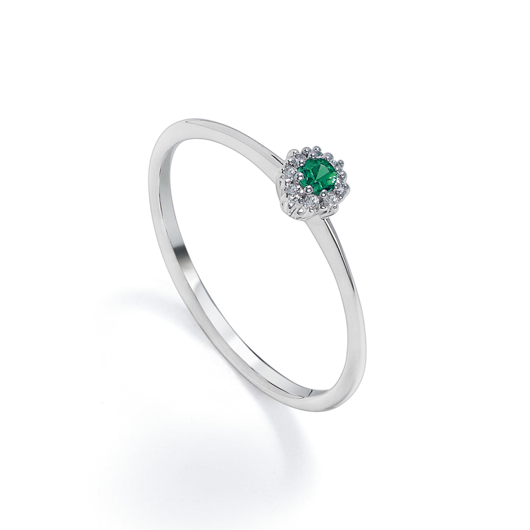 Mikiko 18k smaragd n. ct.0,07 pr. 0,04 ct velikost 1 MA5139O4SMN007