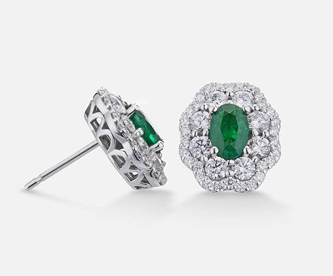 Mikiko vagy 18k smaragd n. ovális 6x4 cs.0,84 dia ct.1.26 MO5036O4SMN084