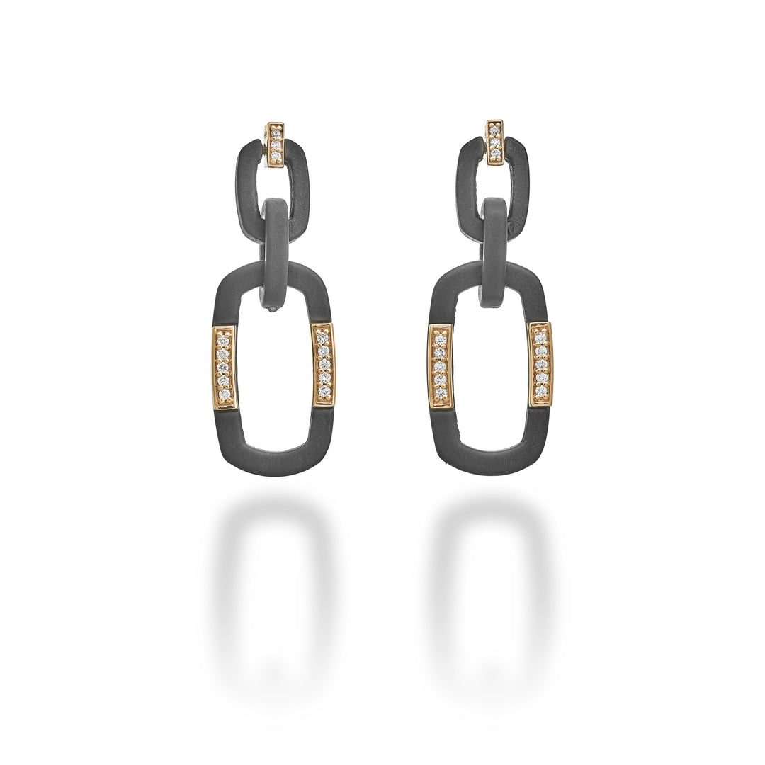 Pendientes de cadena Golay en titanio negro, con elementos de oro rosa de 18k engastados con diamantes GOR025O3DINE