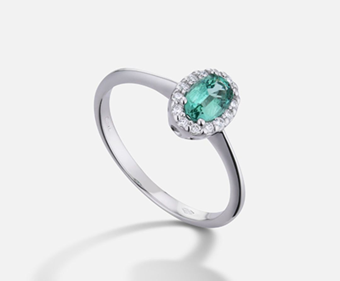 Nihama an 18k smeraldo n. ovale 6x4 ct.0,45 dia ct.0,09 NA5115O4SMN045