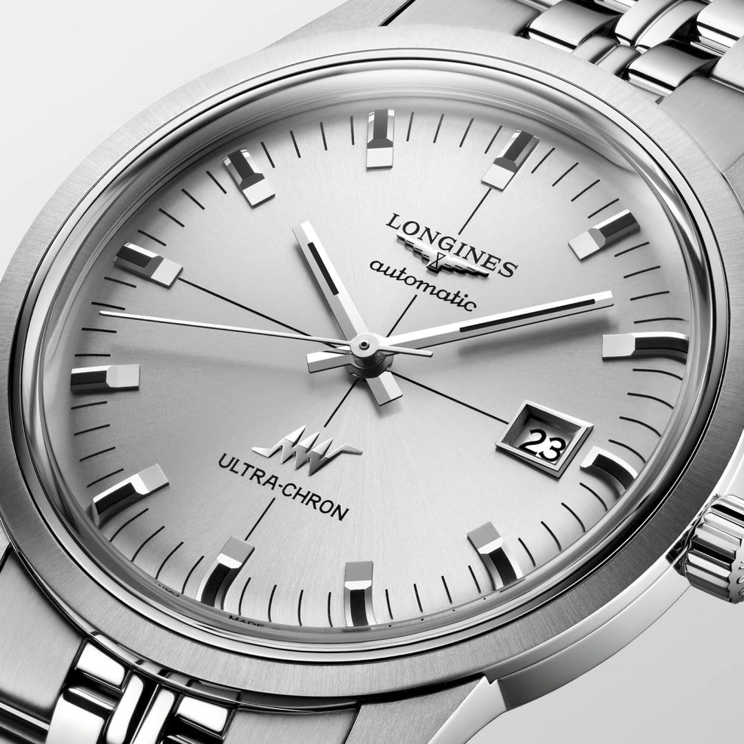 Relógio Longines Ultra-Chron Classic 37 mm prata automático aço L2.537.4.72.6