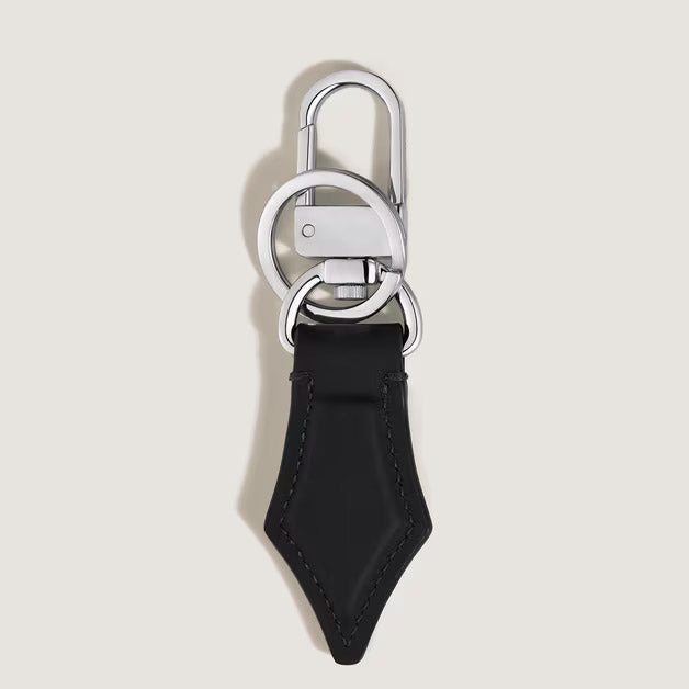 Montblanc pen-shaped key ring in black Meisterstück leather 220436