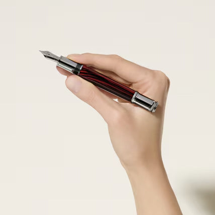Caneta-tinteiro Montblanc Writers Edition Homage to Bram Stoker Edição limitada ponta M 133418