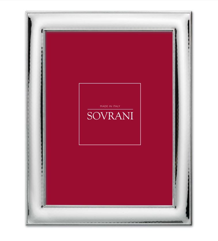 Sovereign Silver Frame Bilaminated Photo 18x24cm B465
