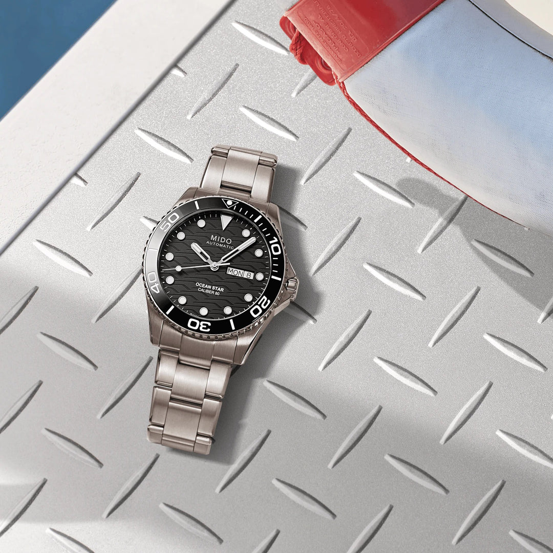 Relógio Mido Ocean Star 200C Titanium 42.5mm preto automático de titânio M042.430.44.051.00