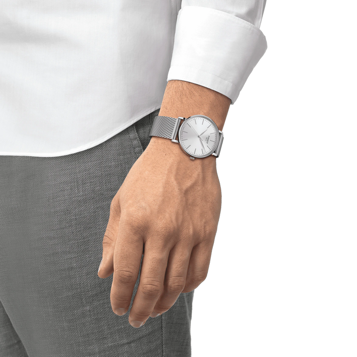Часы Tissot 40 мм серебряные кварцевые стальные T143.410.11.011.00