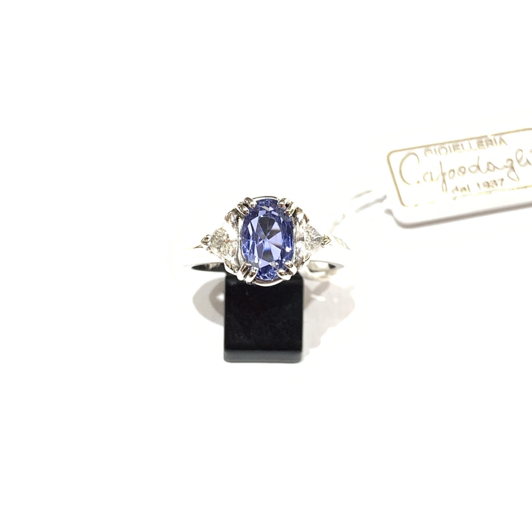 Lenti anello oro bianco 18kt zaffiro 3,24ct e diamanti Trillon 0,60ct - Gioielleria Capodagli